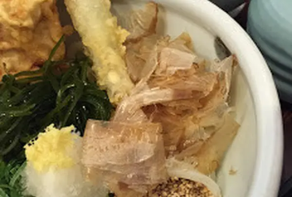 讃岐のおうどん 花は咲く