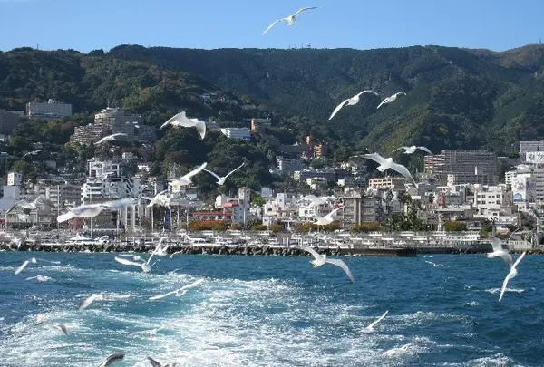 初島