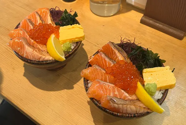 サーモン丼専門店 熊だの写真・動画_image_1473784
