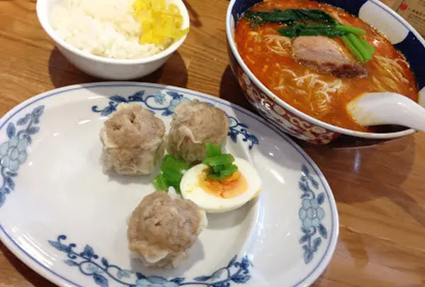 支那麺 はしご 赤坂店