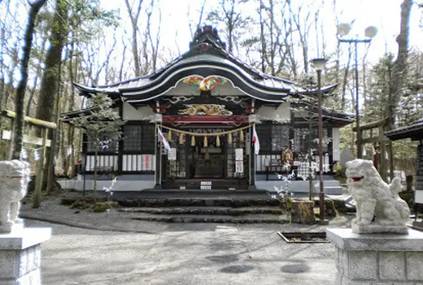 新屋山神社
