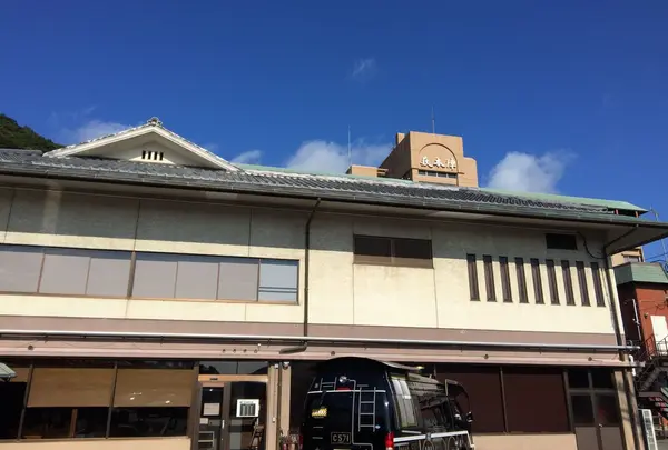 萩本陣