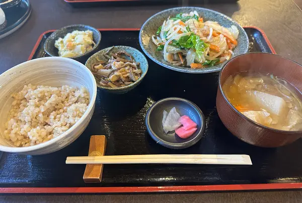 八代目 傳左衛門めし屋