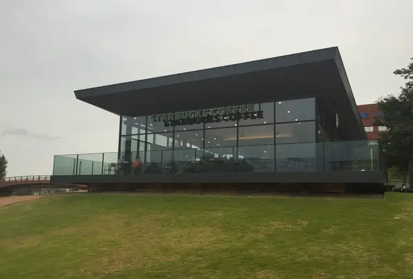 スターバックスコーヒー 富山環水公園店