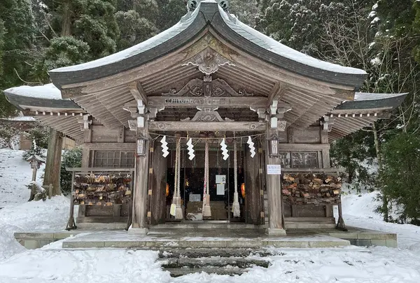 真山神社
