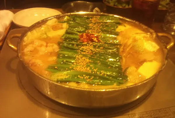 おおやま 本店