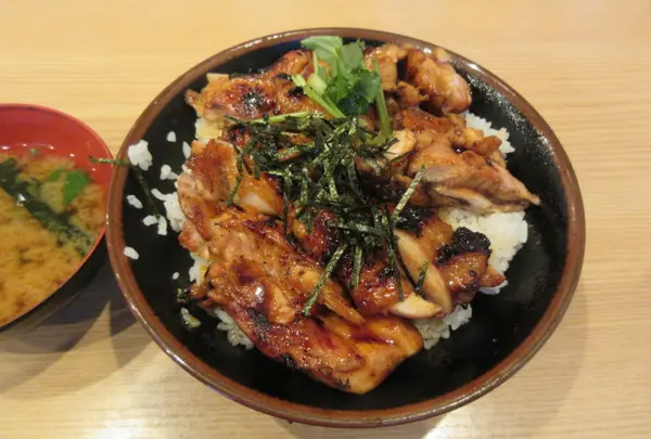 ヒナタ 摂津富田駅前店