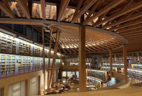 国際教養大学中嶋記念図書館