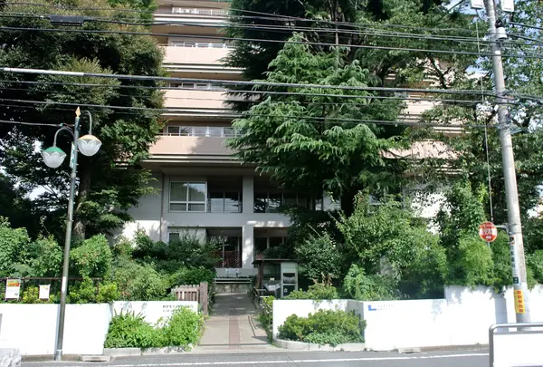 救世軍ブースの森