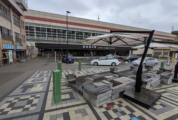 越後湯沢駅西口の足湯