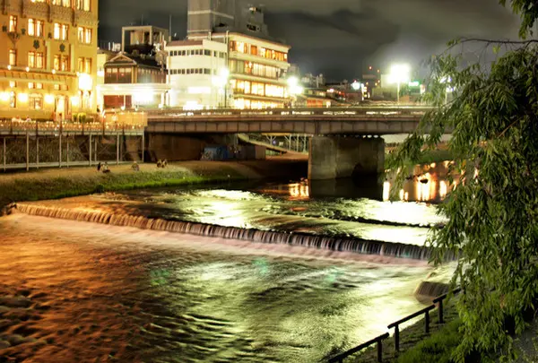 四条大橋