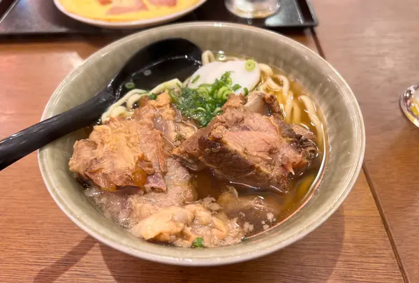 沖縄食堂やんばる