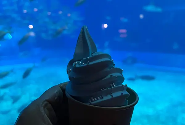 オーシャンブルー