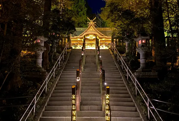 宝登山神社