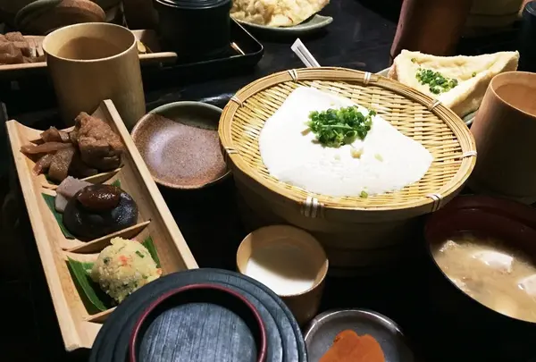 岡本とうふ店