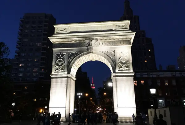 Washington Square Park