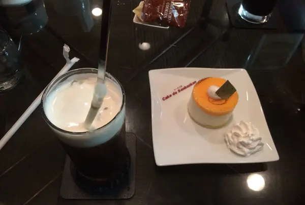 サロン ド 三番館 塚口店