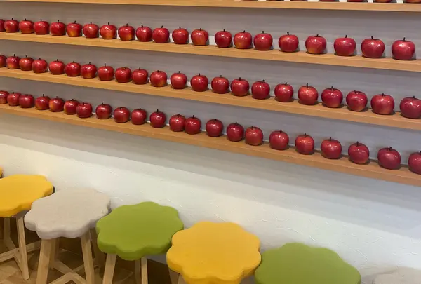 あら、りんご。青森ファクトリーショップ