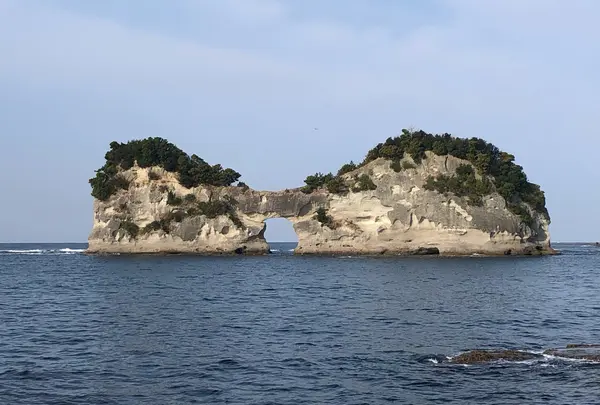 円月島