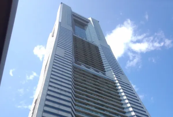 横浜ランドマークタワー