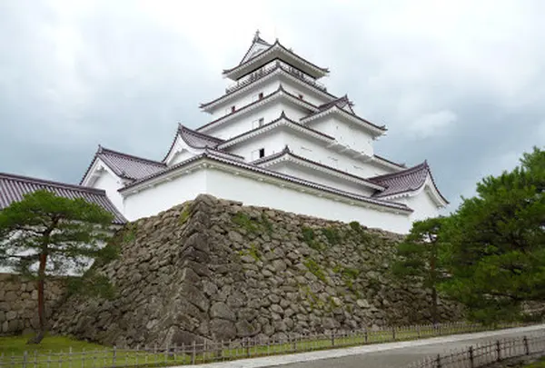 鶴ヶ城