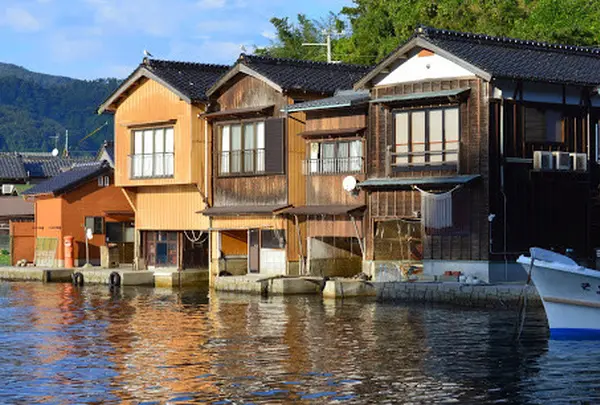 伊根町伊根浦（漁村　京都）