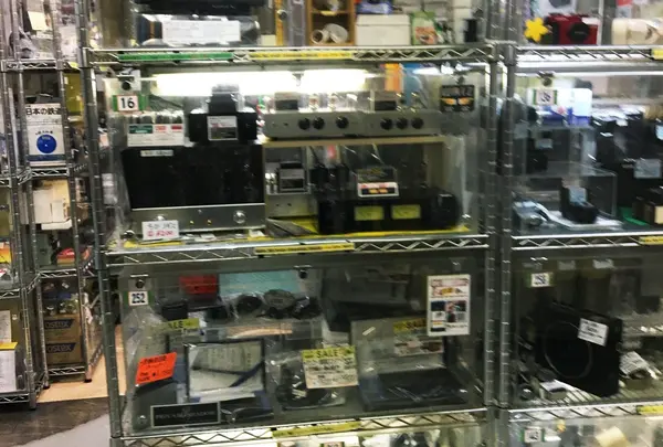 山本無線（株） Ｅ・ＢＯＸ店