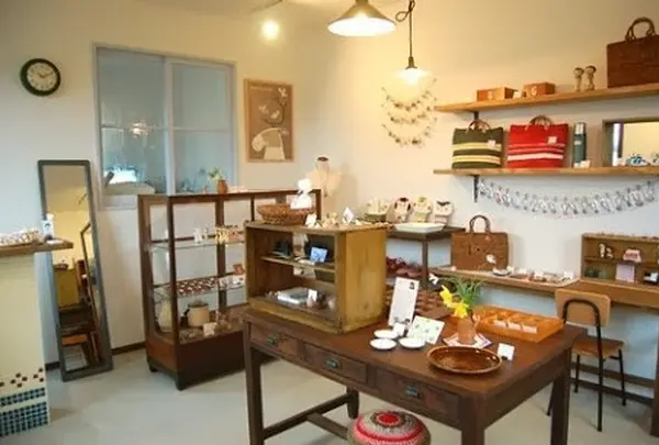サトウ雑貨店