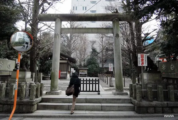 第六天榊神社（車）