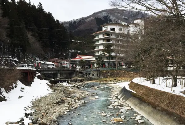 四万温泉