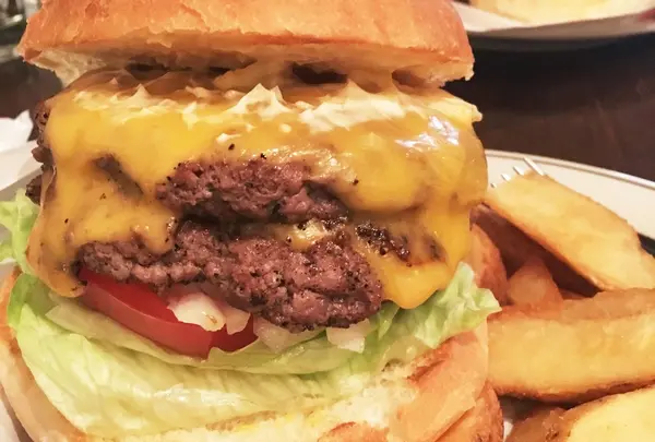 ＣＥＮＴＥＲ４・ＨＡＭＢＵＲＧＥＲＳの写真・動画_image_167123