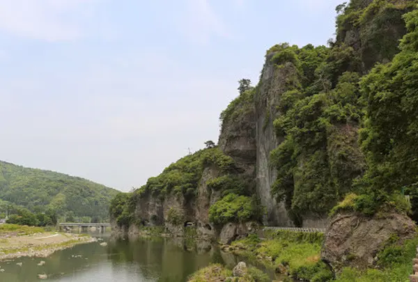 青ノ洞門