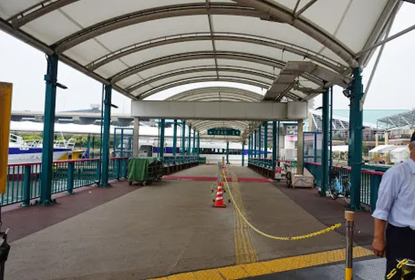 博多ポートタワー