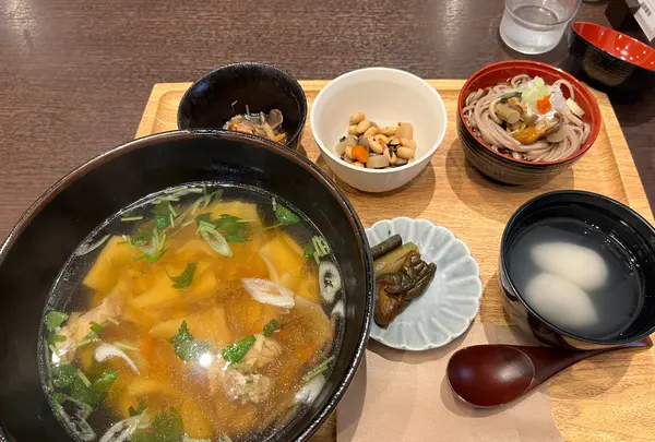 お食事処 伝承園