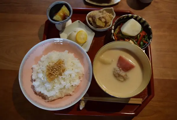 まつは