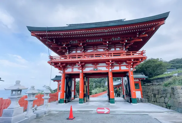 鵜戸神宮楼門