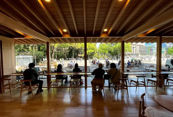 CAFE 杜のテラス 明治神宮文化館