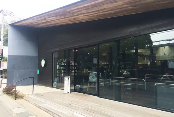 スターバックスコーヒー 鎌倉御成町店（STARBUCKS COFFEE）