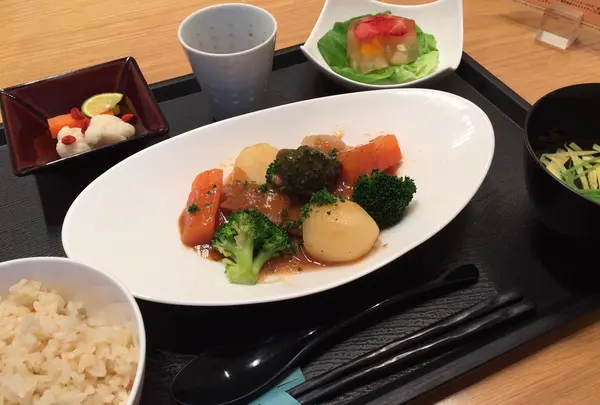 旬穀旬菜カフェ