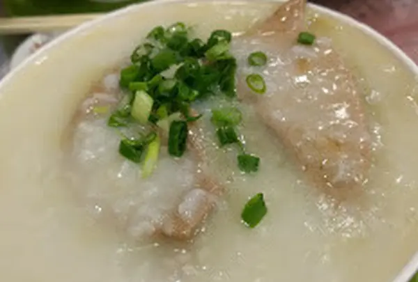 羅富記粥面専家