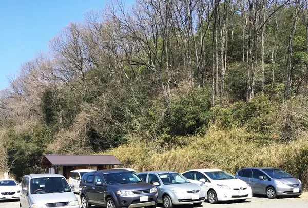 海上の森駐車場