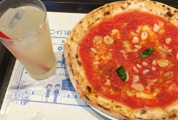 センプレピッツァ 新居浜店