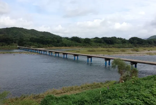 佐田沈下橋