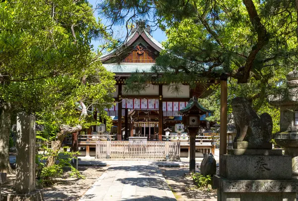 御霊神社