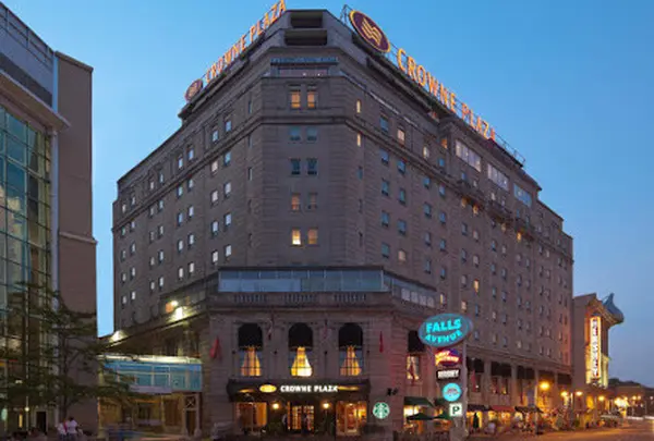 Crowne Plaza Niagara Falls