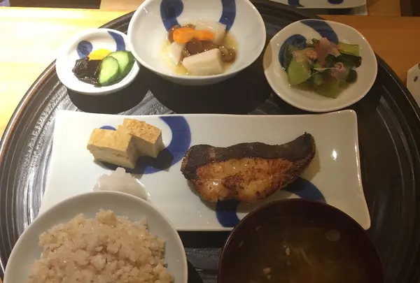一汁三菜