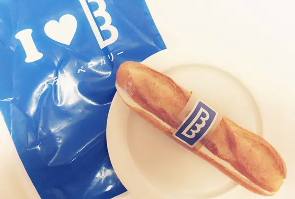 BLUFF BAKERY (ブラフ ベーカリー)