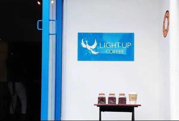LIGHT UP COFFEE