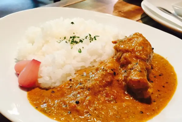 CURRY BAL くじら