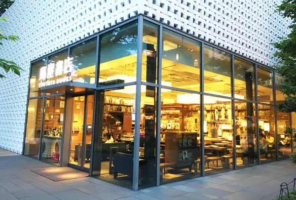 代官山 蔦屋書店(TSUTAYA)